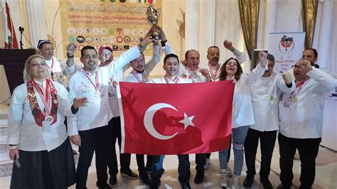 T­ü­r­k­ ­a­ş­ç­ı­l­a­r­ ­L­ü­b­n­a­n­­d­a­k­i­ ­f­e­s­t­i­v­a­l­d­e­n­ ­i­k­i­n­c­i­l­i­k­l­e­ ­d­ö­n­d­ü­